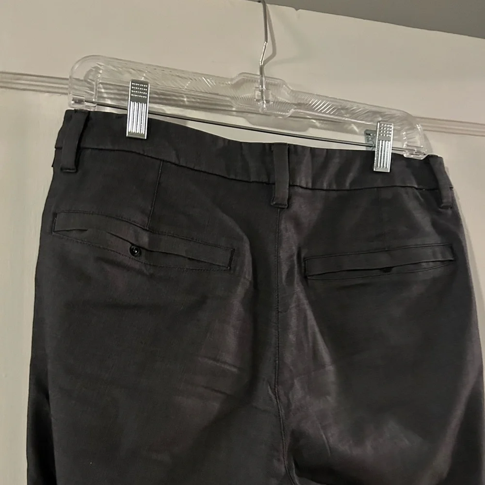 Lululemon commission pant in textured dark gray